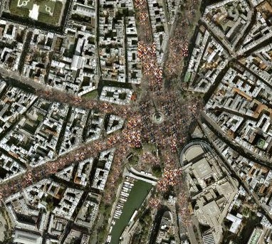 ... et par un prompt renfort de Photoshop...